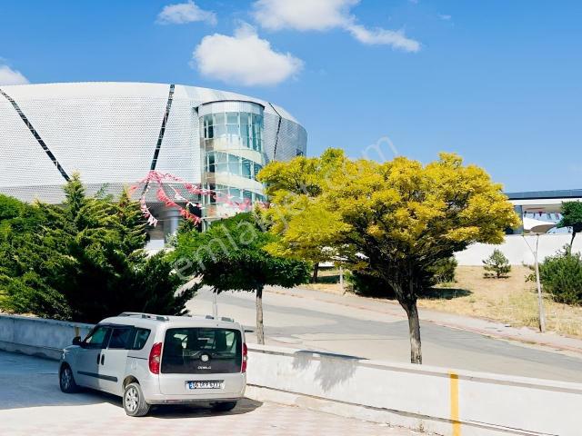 Neşet Ertaş Kültür Merkezi Yanı Hastane Yakını Kiralık Daire