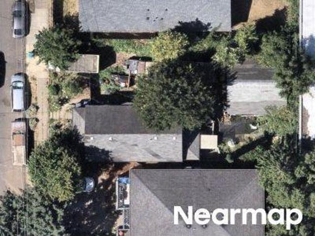 NE Garfield Ave