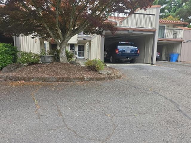 NE Hazel Dell Ave Apt B