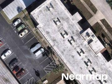 NE Lincoln Cir N Apt 309