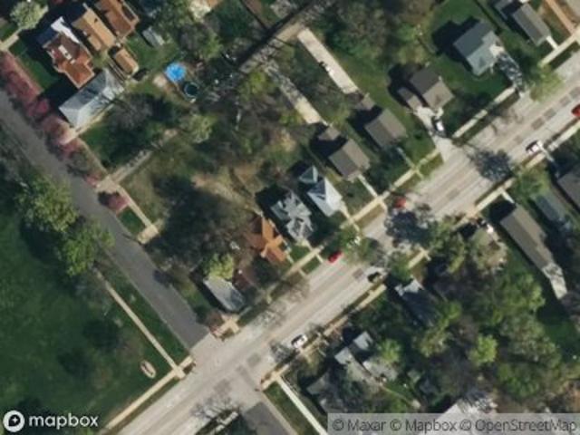 NE Monroe St