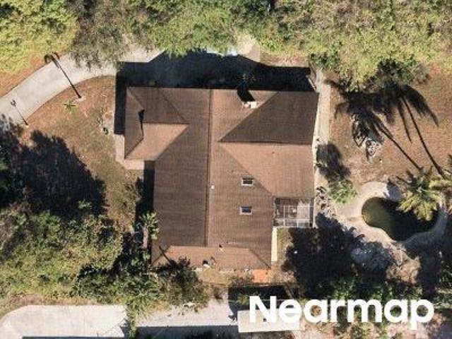 NE Rosetree Dr