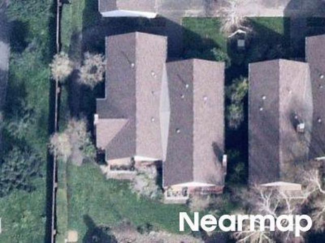 NE Sacramento St