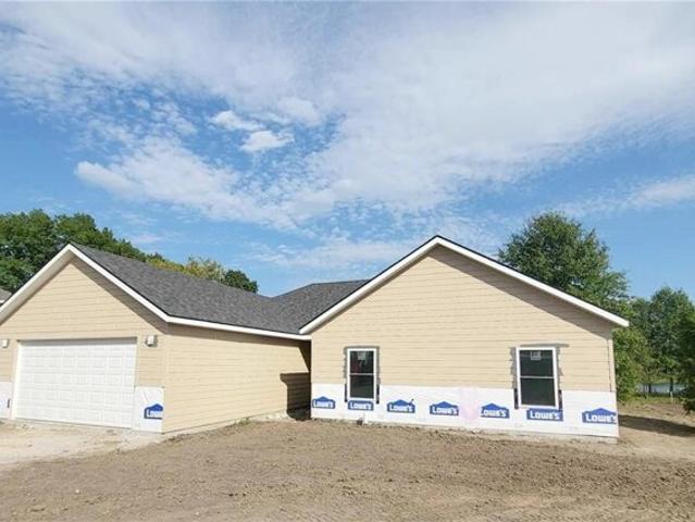 Ne St Rd, Warrensburg, Home For Sale