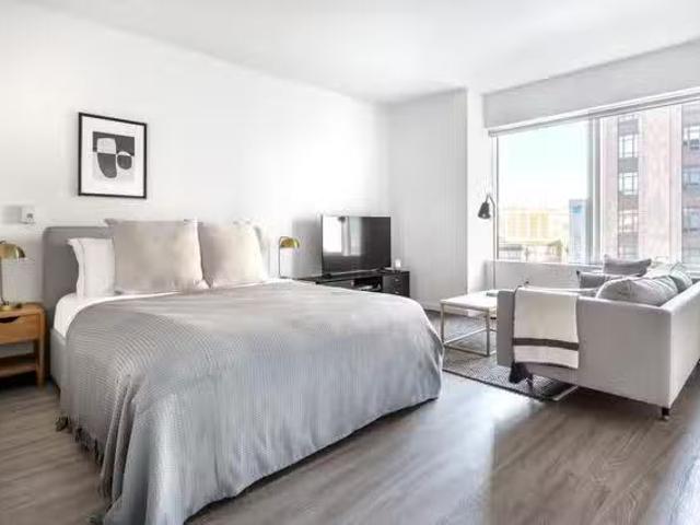 NEMA SF North Tower, 8 10th St, So Ma Studio 1 Bath
