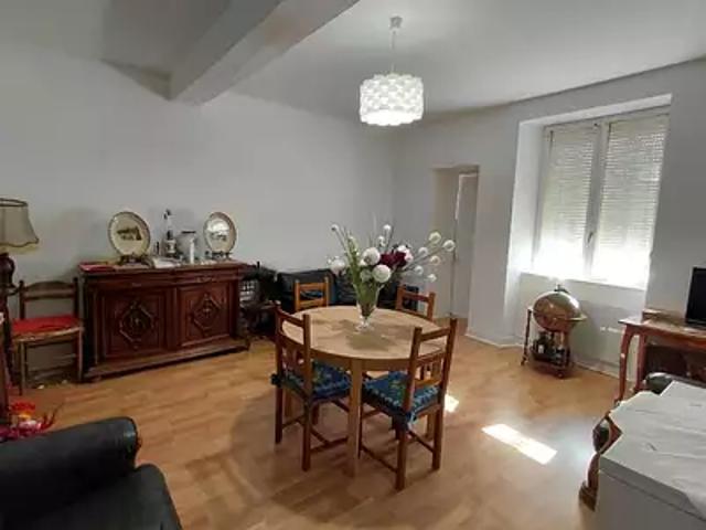 Nemours 77140 Achat / Vente appartement 2 pièces t2 cave