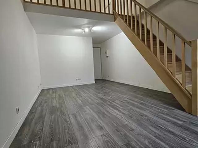 Nemours 77140 Location appartement 2 pièces t2 au dernier étage