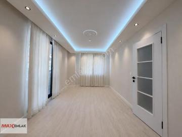 Nenehatun Mah. Merkezi Konumda Cadde Üzeri İskanlı 2+1