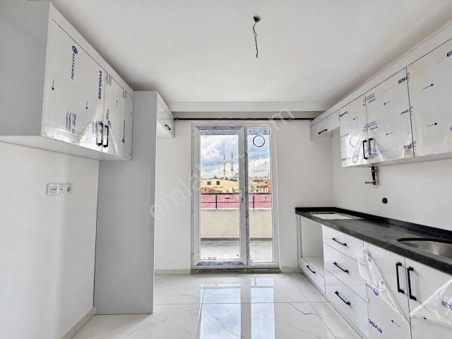 Nenehatun Mahallesinde Kiralık Asansörlü Geniş 3+1 Arakat