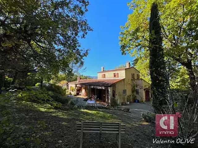 Néoules 83136 Achat / Vente maison 4 pièces t4 au dernier étage