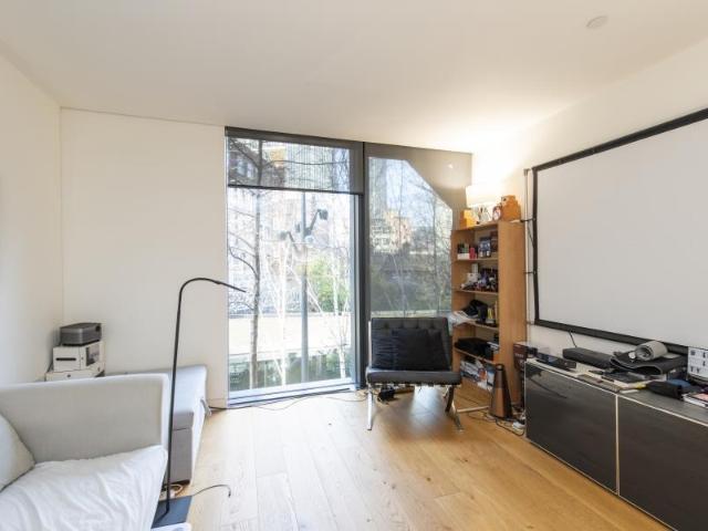 NEO Bankside, London SE1 1 bed apartment to rent £3,033 pcm £700 pw