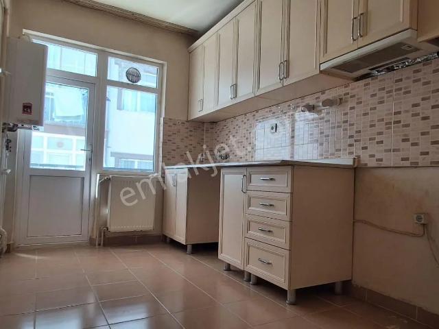 Neon Dan Etlik Perşembe Pazarı Yanı Kiralık
