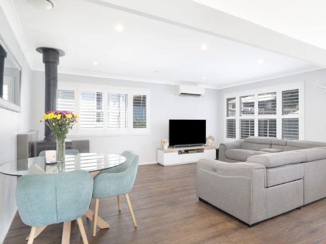 Neat & Modern 3 Bedroom Home in Prime Hill Top Location