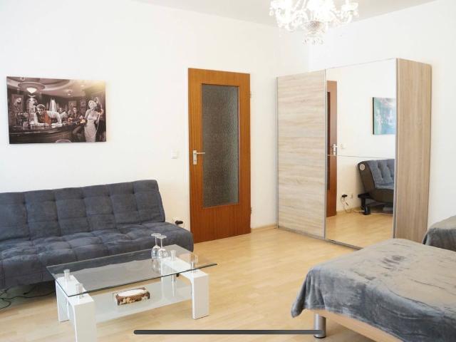 Neat & new loft in the heart of town Düsseldorf, Dusseldorf Amsterdam Apartments for Rent