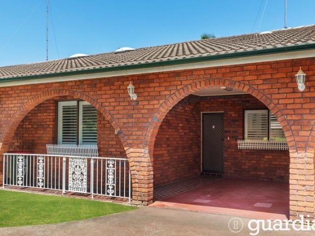 Neat over 55's villa