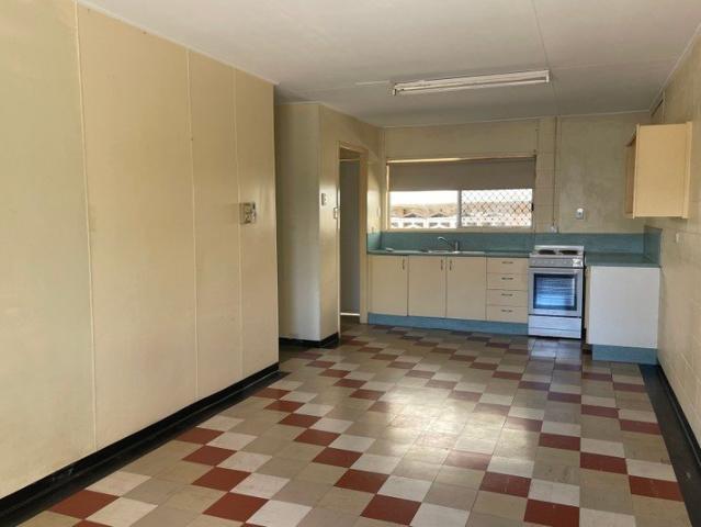 Neat One Bedroom Unit