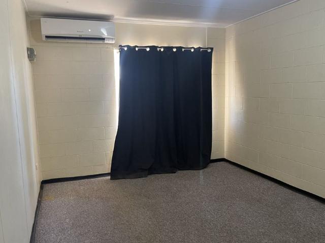Neat One Bedroom Unit