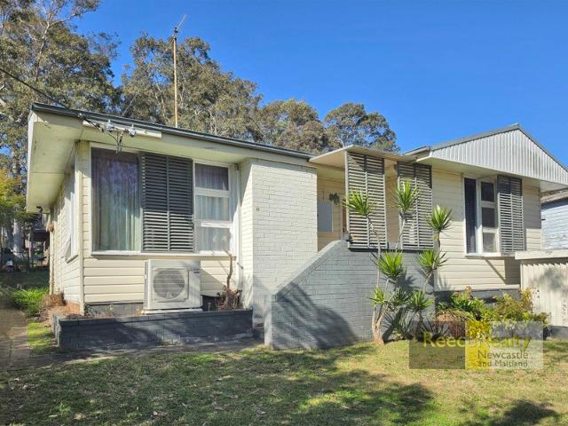 Neat and Tidy Fully Furnished House