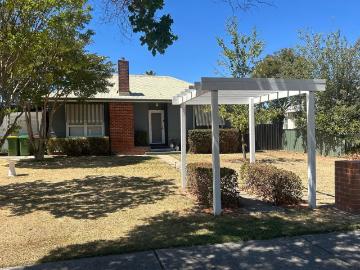 Holbrook, Greater Hume, Victoria - Garden