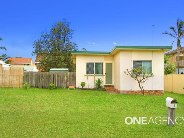 NEAT AND TIDY TWO BEDROOM HOME IN A PRIME LAKE ILLAWARRA LOCATION