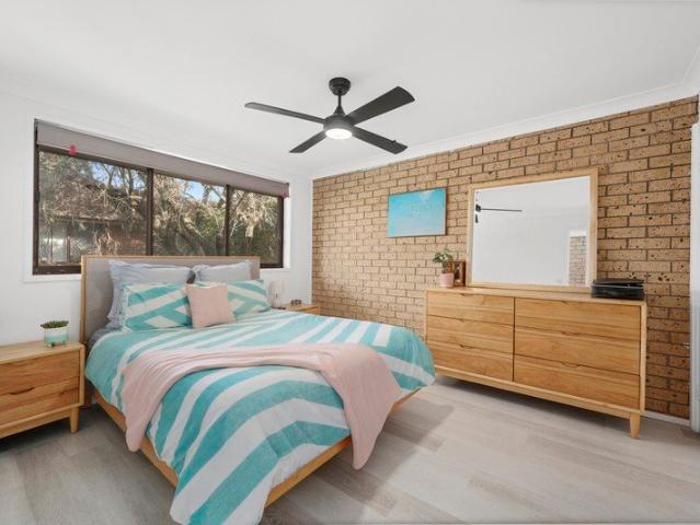 Neat and Tidy Two Bedroom Renovated Unit!