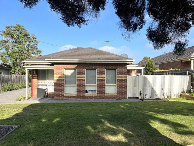 NEAT AND TIDY TWO BEDROOM UNIT IN GREAT BELMONT LOCATION