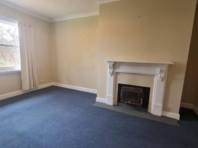 NEAT AND TIDY TWO BEDROOM