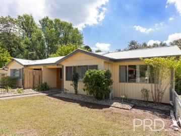 Gilmore, Tumut, Talbingo - Garden, Equipped kitchen
