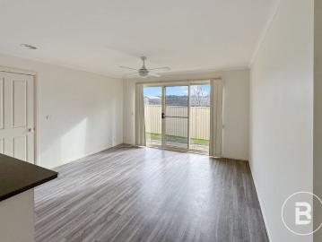 NEAT AND TIDY UNIT IN QUIET COMPLEX