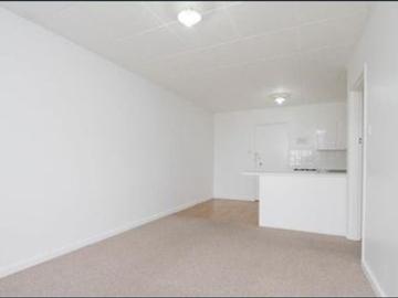 FULLY FURNISHED 1x1 IN MAYLANDS