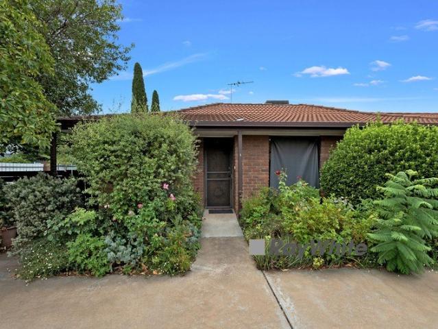 Neat and Tidy 2 Bedroom townhouse