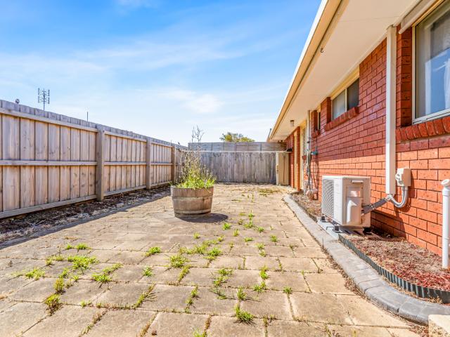 NEAT AND TIDY 2 BEDROOM UNIT