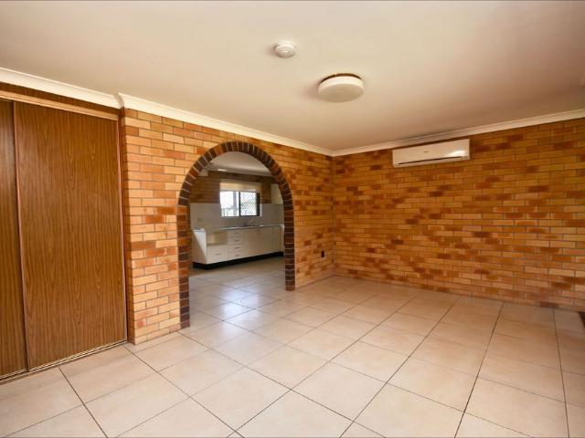 Neat and Tidy 2 Bedroom Unit