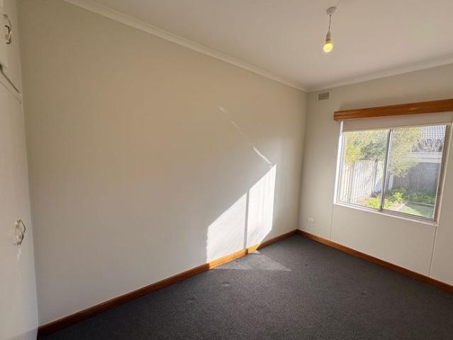 Neat and Tidy 2 Bedroom Unit