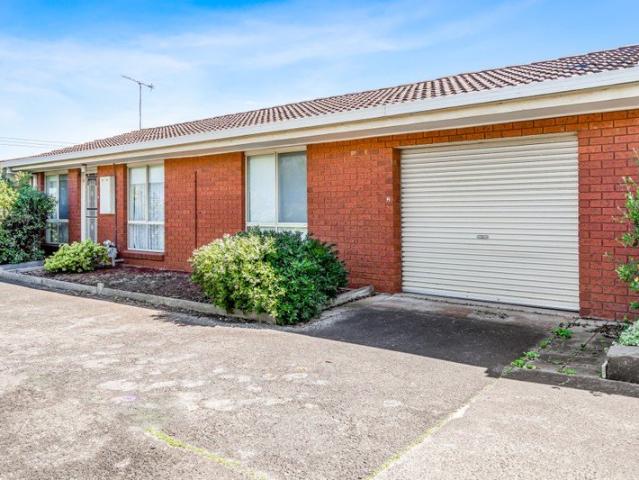 NEAT AND TIDY 2 BEDROOM UNIT