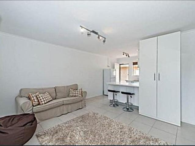 Neat and Tidy 2 bedroom beauty