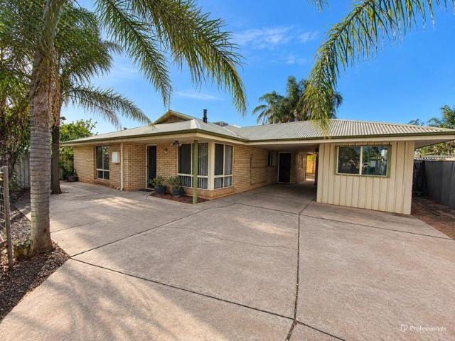 Neat and Tidy 3x2 Brick Home