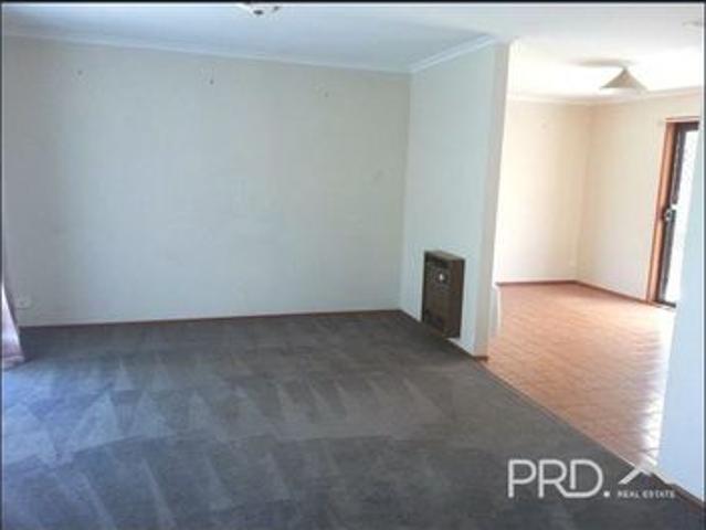 NEAT AND TIDY 3 BEDROOM UNIT