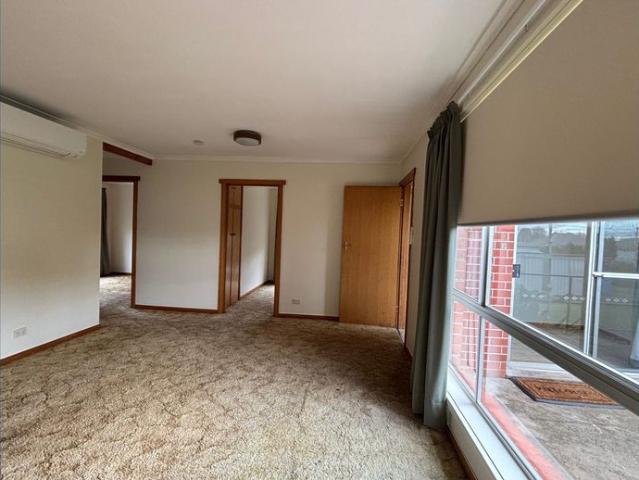 Neat and Tidy 3 Bedroom Flat in the Heart of Scottsdale