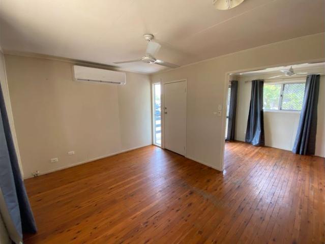 NEAT AND TIDY 3 BEDROOM HOME IN A QUIET NEIGHBOURHOOD!