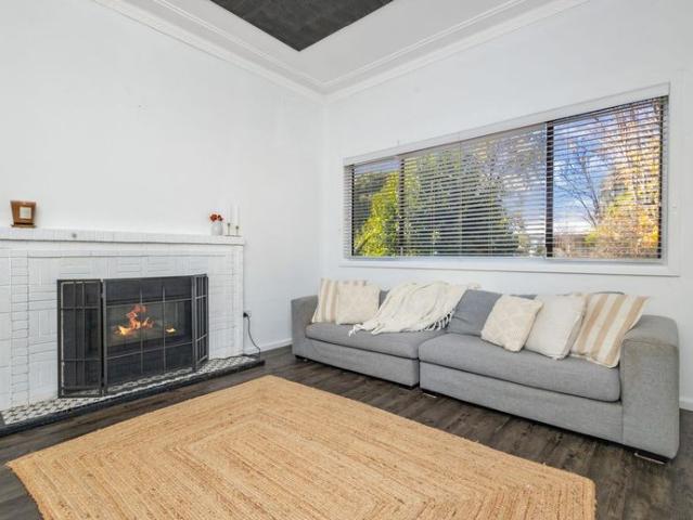 NEAT AND TIDY 3 BEDROOM HOME WITH HOME OFFICE