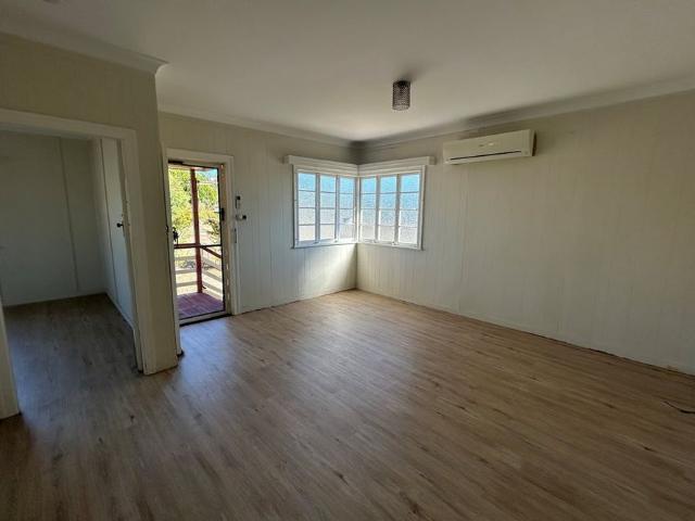 Neat and Tidy 4 Bedroom Home in South Gladstone