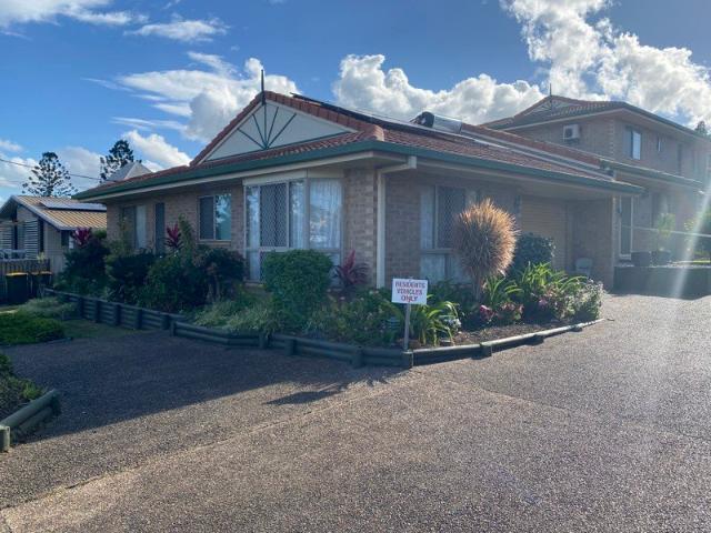 Neat and Well Maintained 2 Bedroom Unit