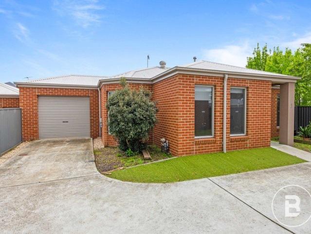 NEAT AND WELL PRESENTED TWO BEDROOM UNIT IN A QUIET COMPLEX