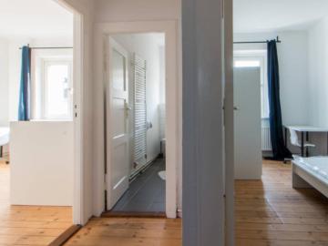 Neat and wide room in 3 bedroom apartment in Neukölln