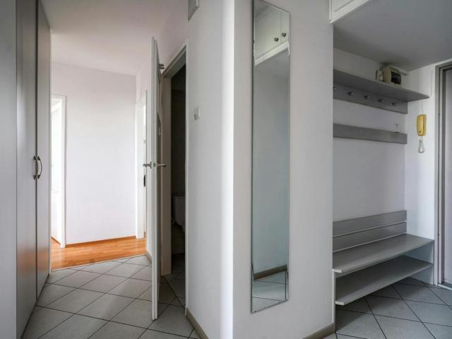 Neat and cosy single bedroom near the Rondo ONZ metro