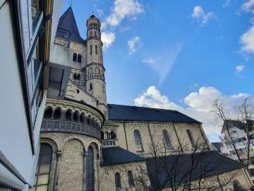 Neat and renovated flat in Köln, Koln Amsterdam Apartments for Rent