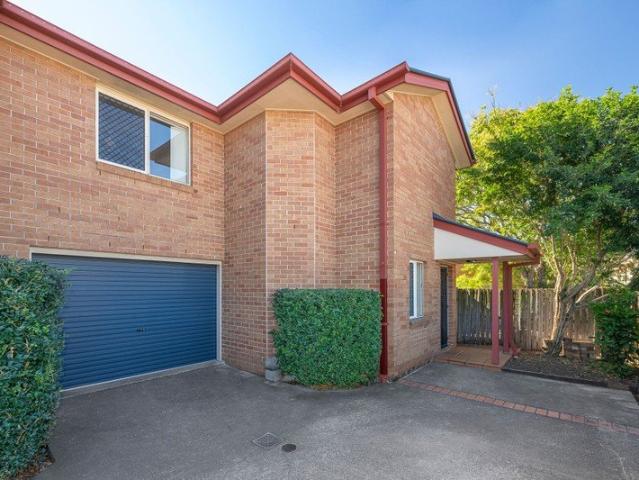 Neat and spacious 3 bedroom townhome ready to call yours!