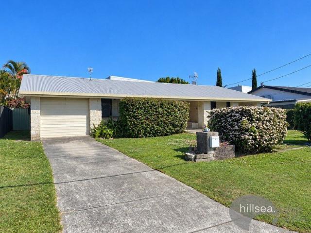 Neat and Spacious Home in Prime Arundel Location