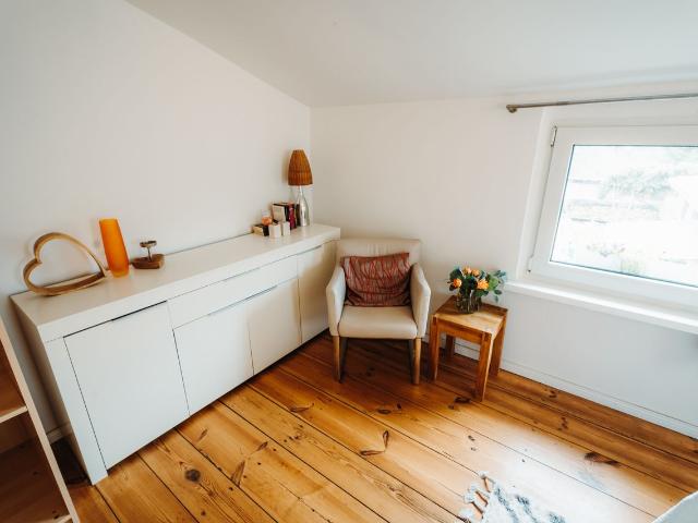 Neat apartment in quiet street, Oranienburg Amsterdam Apartments for Rent